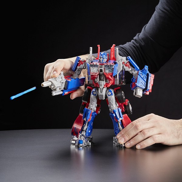 Transformers Tribute Leader Optimus Prime Now Available On Amazon  (5 of 7)